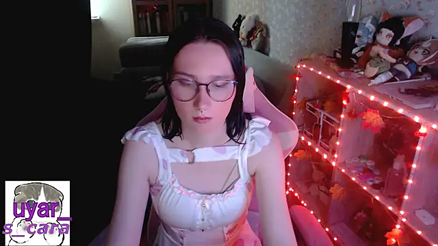 s cara online show from October 8, 2025, 2:14 pm