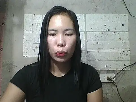 pinaysinglemommm online show from September 16, 2025, 9:05 pm