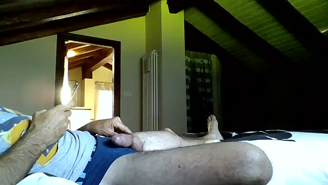 vercf14 online show from September 11, 2025, 9:42 am