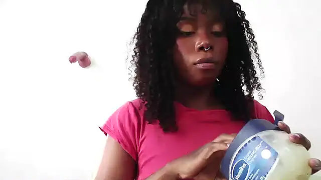 SparklingSoleil online show from October 23, 2025, 6:17 pm