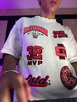 Snapshot of Mister_Obsession chatting on September 11, 2025, 7:03 pm Mister Obsession online show from September 11, 2025, 7:03 pm