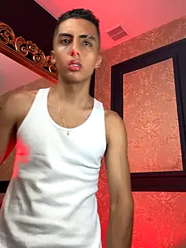 Snapshot of Mister_Obsession chatting on September 17, 2025, 6:42 pm Mister Obsession online show from September 17, 2025, 6:42 pm