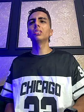 Snapshot of Mister_Obsession chatting on October 5, 2025, 7:23 pm Mister Obsession online show from October 5, 2025, 7:23 pm