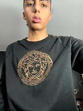 Snapshot of Mister_Obsession chatting on October 24, 2025, 6:59 pm Mister Obsession online show from October 24, 2025, 6:59 pm