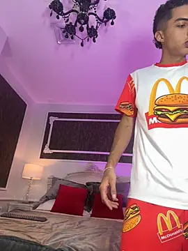 Snapshot of Mister_Obsession chatting on November 15, 2025, 7:10 pm Mister Obsession online show from November 15, 2025, 7:10 pm