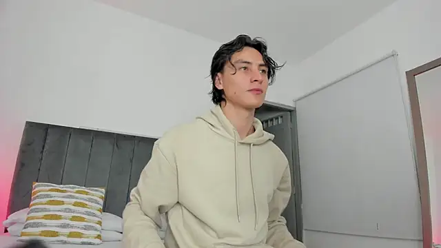 AlexanderHall online show from September 30, 2025, 1:21 am