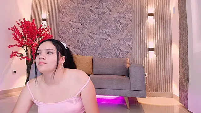 Snapshot of karlie_small chatting on September 11, 2025, 7:47 pm karlie small online show from September 11, 2025, 7:47 pm