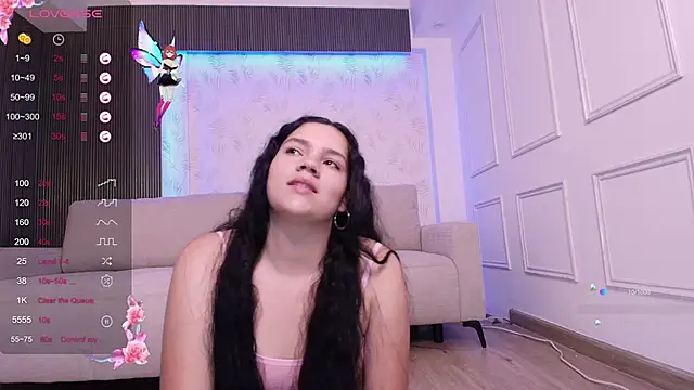 Snapshot of karlie_small chatting on November 17, 2025, 7:41 pm karlie small online show from November 17, 2025, 7:41 pm