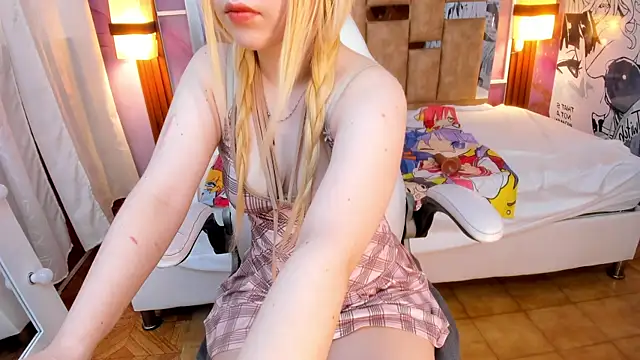 Melody Lolii online show from October 1, 2025, 6:03 pm