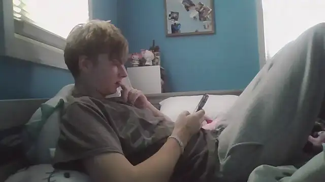 Snapshot of Liam_axel35 chatting on November 2, 2025, 5:59 pm Liam axel35 online show from November 2, 2025, 5:59 pm