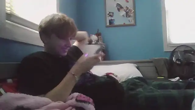 Snapshot of Liam_axel35 chatting on November 7, 2025, 7:47 pm Liam axel35 online show from November 7, 2025, 7:47 pm