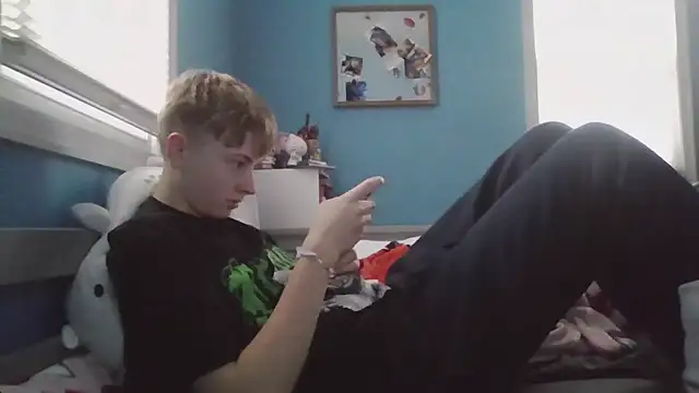 Snapshot of Liam_axel35 chatting on November 19, 2025, 8:42 pm Liam axel35 online show from November 19, 2025, 8:42 pm