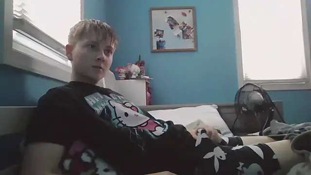 Snapshot of Liam_axel35 chatting on December 1, 2025, 8:58 pm Liam axel35 online show from December 1, 2025, 8:58 pm