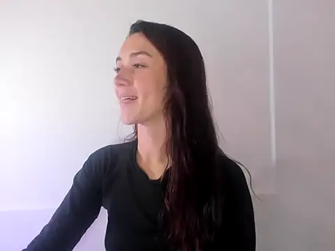 Amy Kobold3 online show from October 3, 2025, 9:34 pm