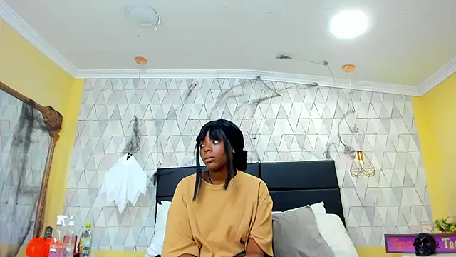 OliviaGarciaa online show from October 30, 2025, 8:09 pm