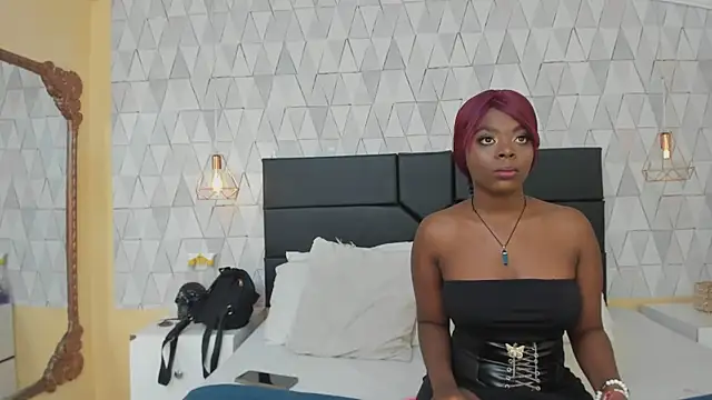 OliviaGarciaa online show from December 2, 2025, 9:43 pm