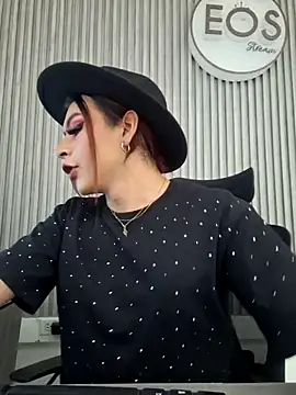 Lilith Zamara online show from October 30, 2025, 9:04 pm