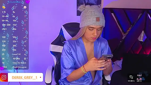 derek greyy  online show from September 30, 2025, 6:35 pm