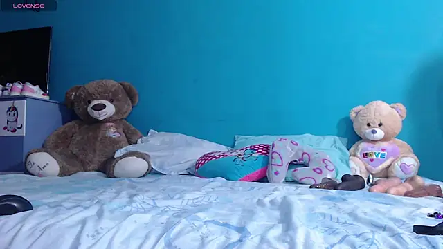 toxic sweet  online show from September 30, 2025, 4:39 am