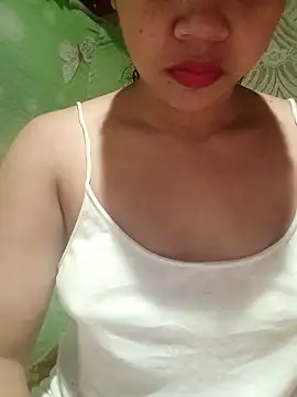 hotmomma8 online show from September 13, 2025, 3:01 pm