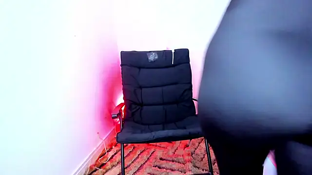 Snapshot of penelopestar_2 chatting on October 15, 2025, 3:28 am penelopestar 2 online show from October 15, 2025, 3:28 am