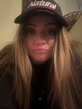 M1l3yD3w online show from November 22, 2025, 8:52 pm