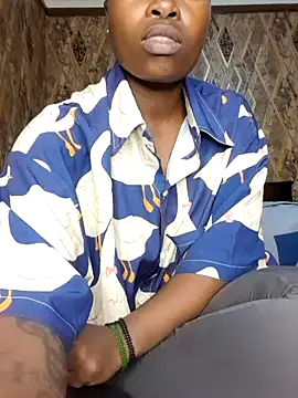 naked   online show from September 19, 2025, 11:44 am