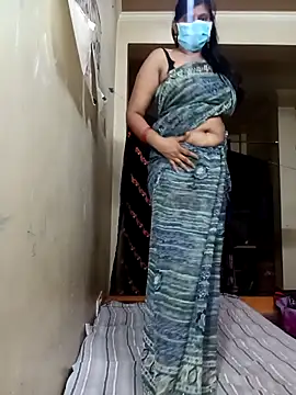 reena502 online show from September 15, 2025, 5:35 pm