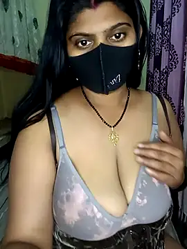 reena502 online show from February 19, 2026, 11:23 pm