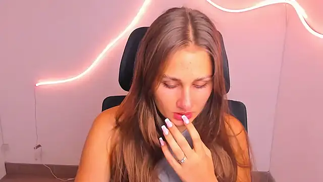 Snapshot of Stefanie_Sweet chatting on September 9, 2025, 5:29 am Stefanie Sweet online show from September 9, 2025, 5:29 am