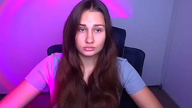 Snapshot of Stefanie_Sweet chatting on October 3, 2025, 7:05 am Stefanie Sweet online show from October 3, 2025, 7:05 am