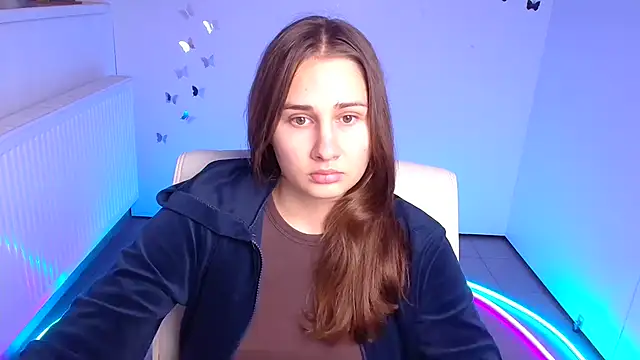 Snapshot of Stefanie_Sweet chatting on October 13, 2025, 5:07 am Stefanie Sweet online show from October 13, 2025, 5:07 am