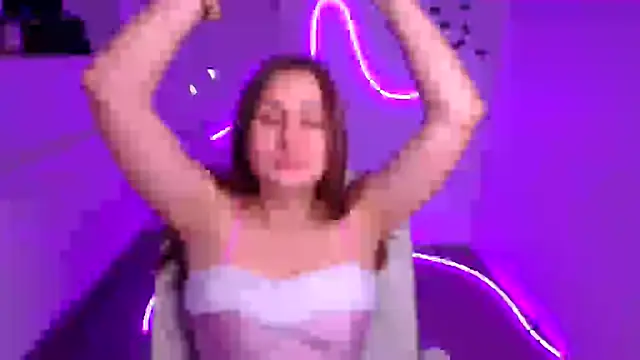 Snapshot of Stefanie_Sweet chatting on November 24, 2025, 6:35 am Stefanie Sweet online show from November 24, 2025, 6:35 am