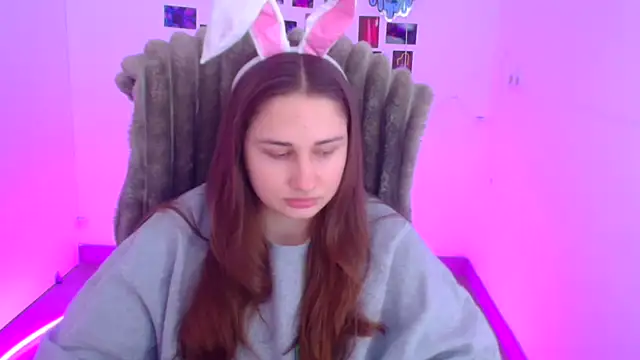 Snapshot of Stefanie_Sweet chatting on February 13, 2026, 7:04 am Stefanie Sweet online show from February 13, 2026, 7:04 am