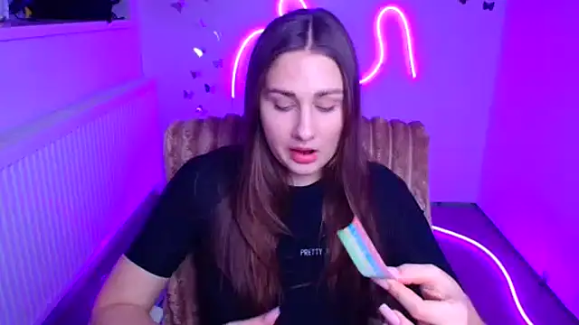 Snapshot of Stefanie_Sweet chatting on February 15, 2026, 12:36 pm Stefanie Sweet online show from February 15, 2026, 12:36 pm