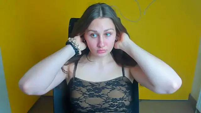 Stefanie Sweet online show from April 23, 2026, 11:20 am