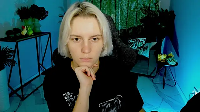 BethanyCloud online show from October 24, 2025, 5:37 am