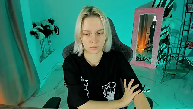 BethanyCloud online show from January 14, 2026, 2:17 am