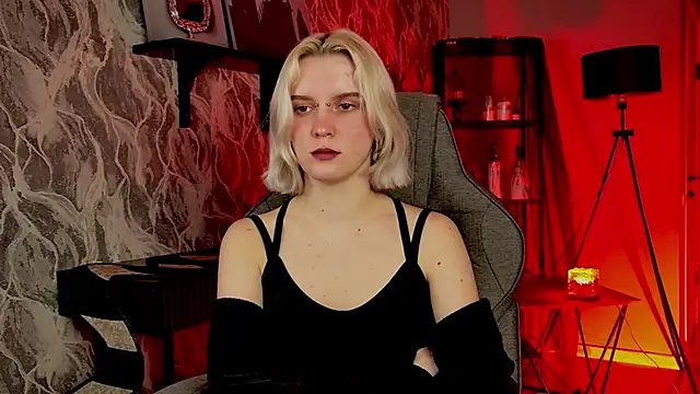 BethanyCloud online show from April 21, 2026, 2:51 am