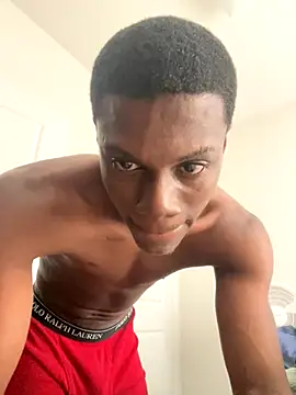 labishyoung25 online show from October 14, 2025, 6:31 pm