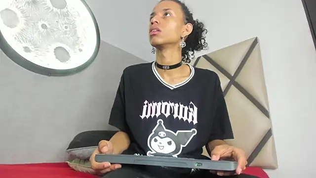 venus-03 online show from April 22, 2026, 3:31 am