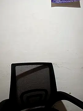 Mia-Glow online show from April 24, 2026, 11:01 am