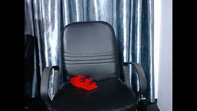  kamyaa09 online show from September 24, 2025, 8:06 am