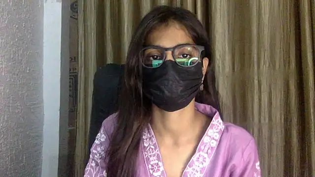  kamyaa09 online show from October 14, 2025, 9:21 am