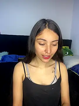 hotwife26 online show from December 17, 2025, 4:24 pm