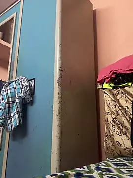 crazy111girl online show from November 10, 2025, 8:46 am