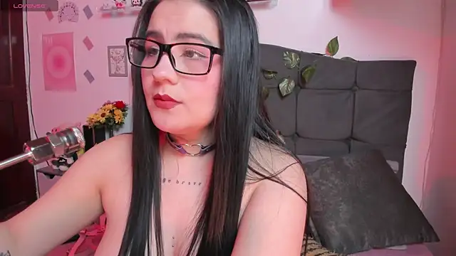 Fia   online show from October 2, 2025, 1:45 am