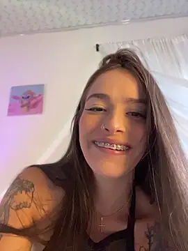 Snapshot of alysa_g_ chatting on June 22, 2026, 10:51 pm alysa g online show from June 22, 2026, 10:51 pm
