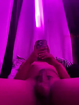 saj taylorr17 online show from December 2, 2025, 3:51 pm