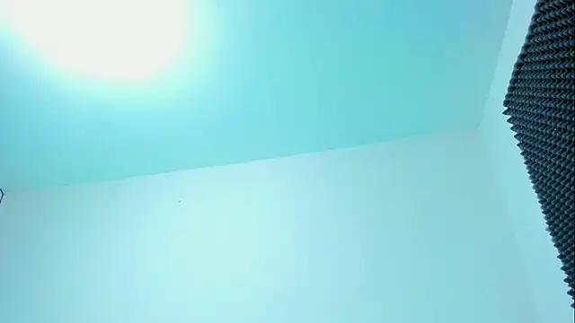 Ellope  online show from October 30, 2025, 11:16 pm